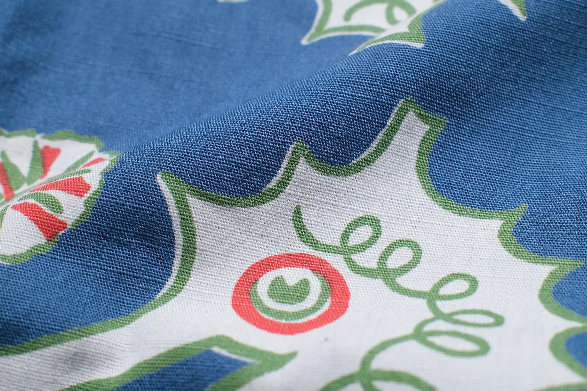 John Gluckow X Warehouse "Seahorse vs Starfish" Print Hawaii Shirt (Blue)