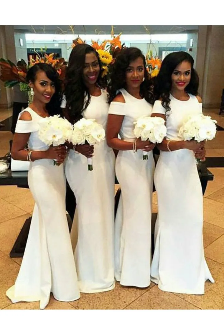 Mermaid Scoop Satin Bridesmaid Dresses Sweep Train Zipper Up
